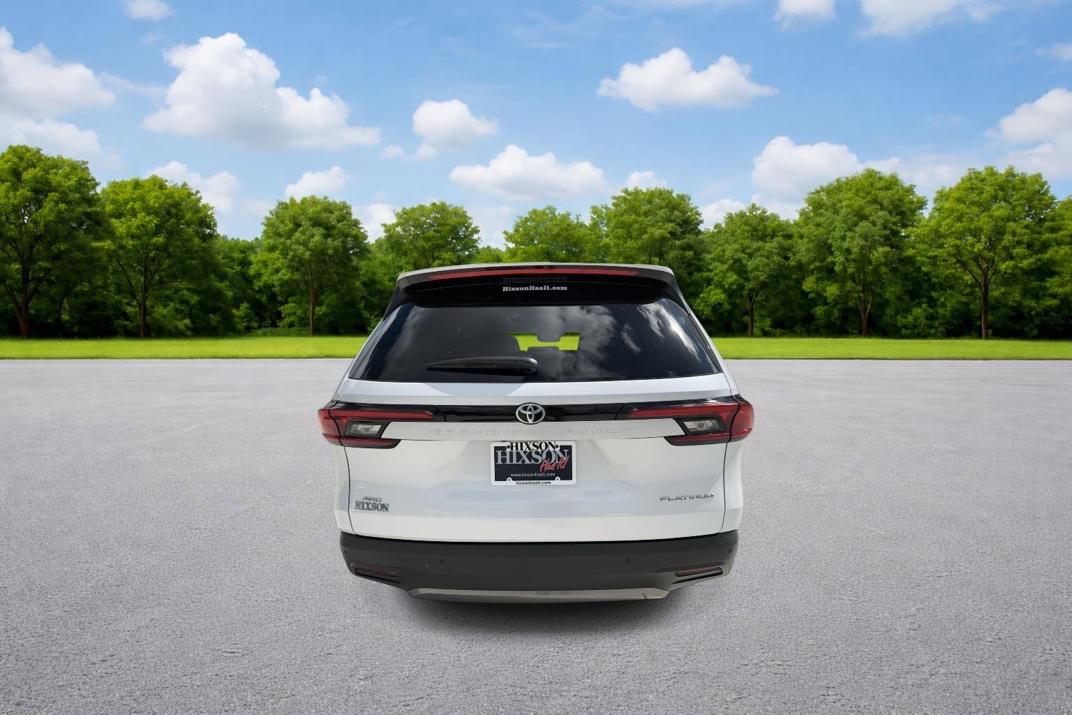 Used 2025 Toyota Grand Highlander AWD image 8