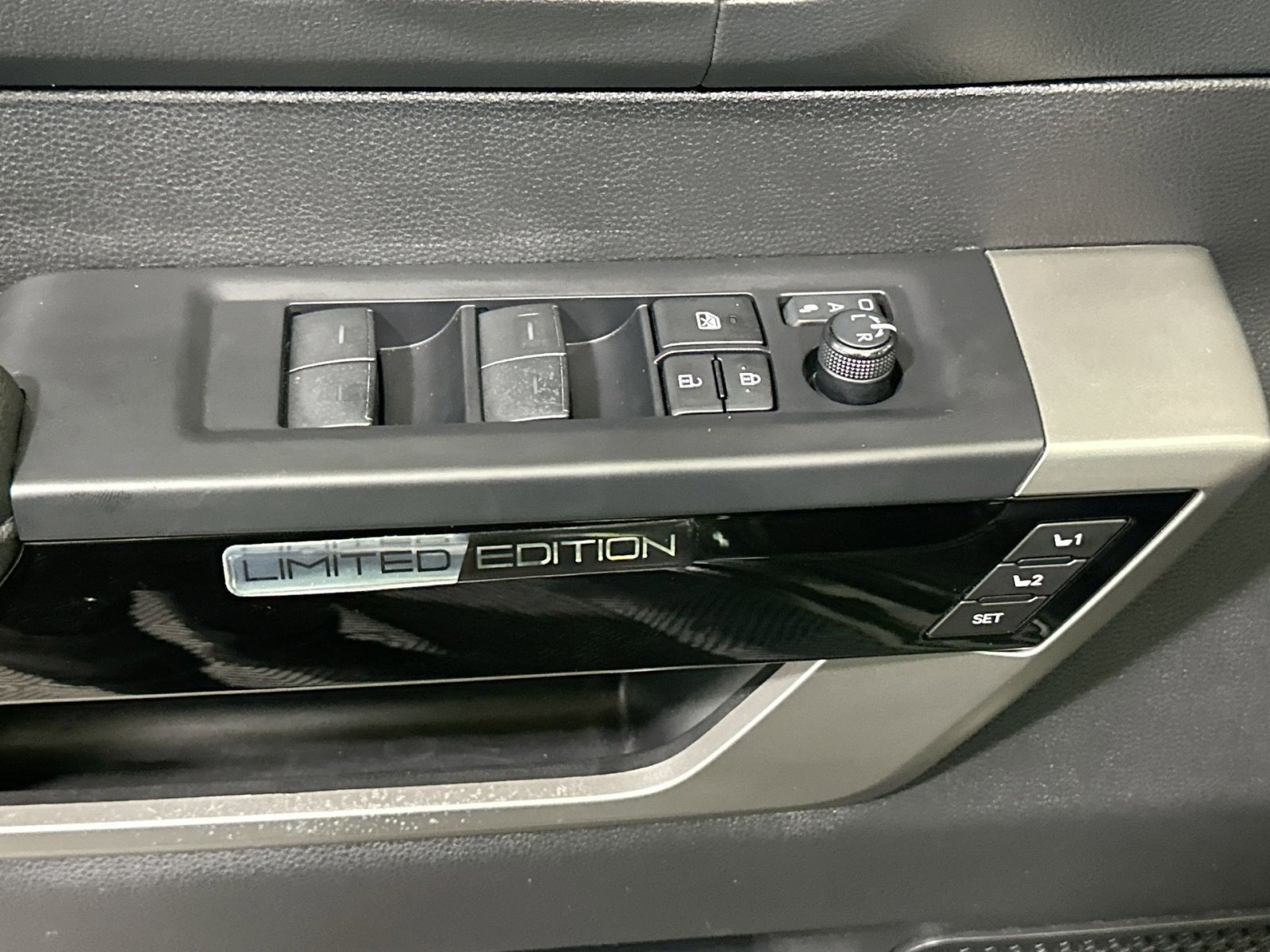 Used 2023 Toyota Tundra Limited image 16