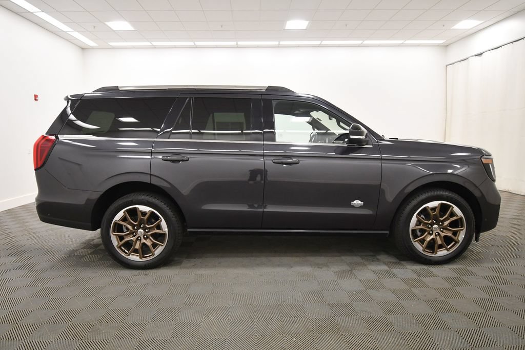 Used 2025 Ford Expedition King Ranch AWD/4WD image 9