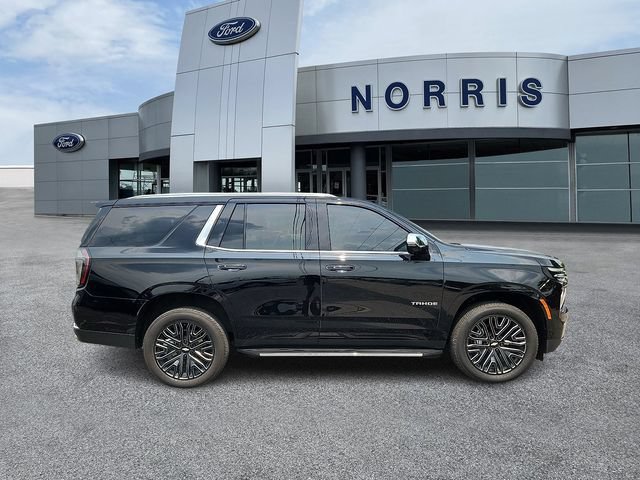 Used 2025 Chevrolet Tahoe Premier AWD/4WD image 5