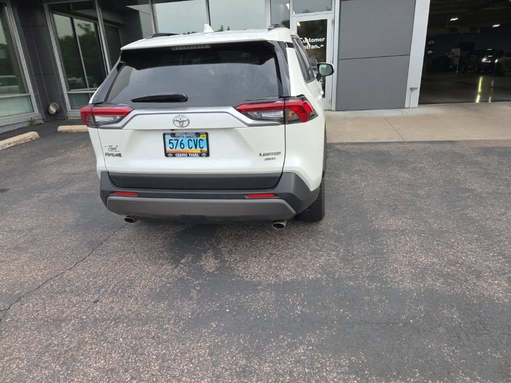 Used 2019 Toyota RAV4 Limited w/ Advanced Technology Package AWD/4WD image 15