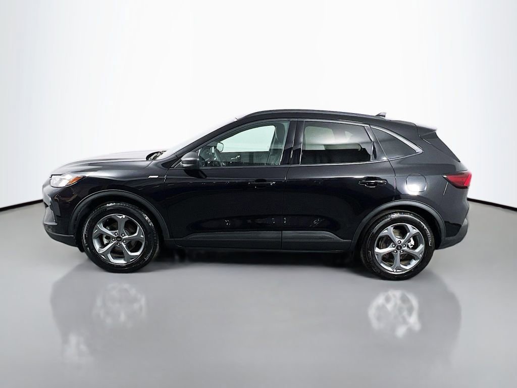 Used 2025 Ford Escape ST-Line image 8