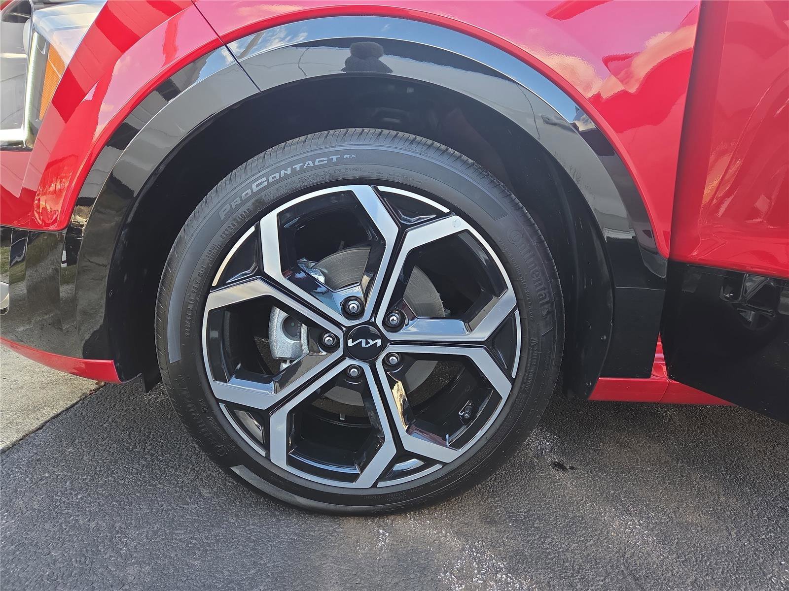 Certified 2025 Kia Niro EX Touring image 11