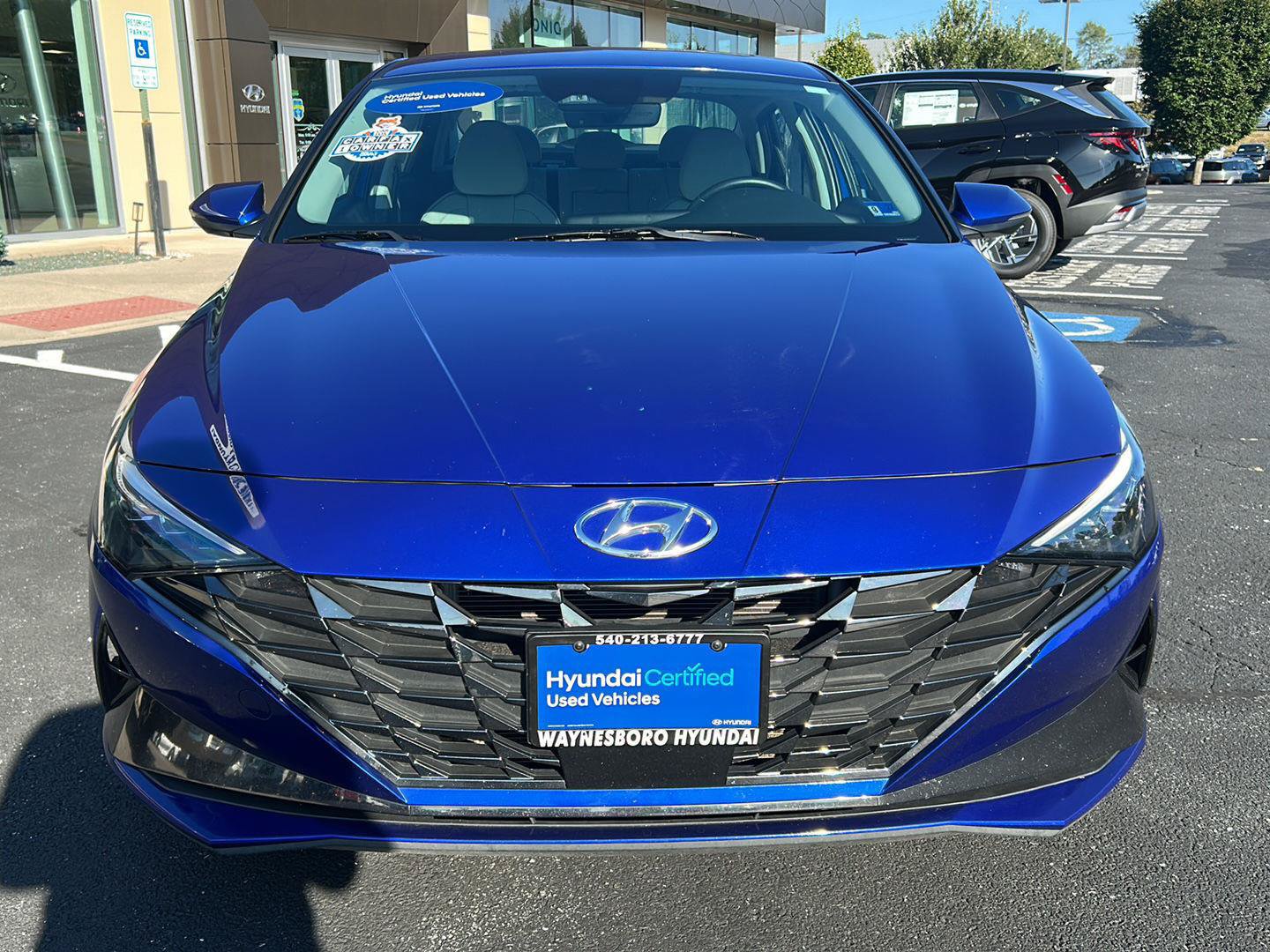 Certified 2023 Hyundai Elantra Limited FWD image 11