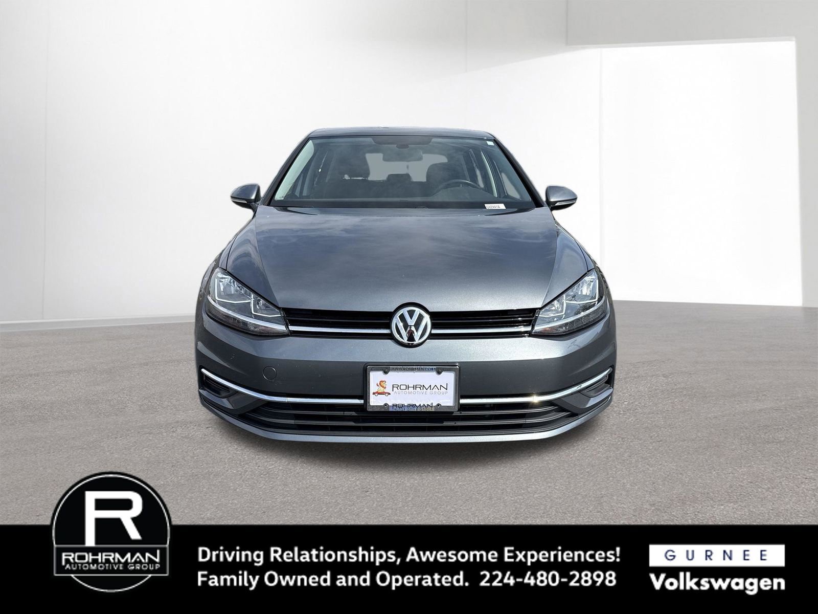 Used 2019 Volkswagen Golf S image 3