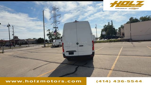 Used 2025 Mercedes-Benz Sprinter 2500 image 9