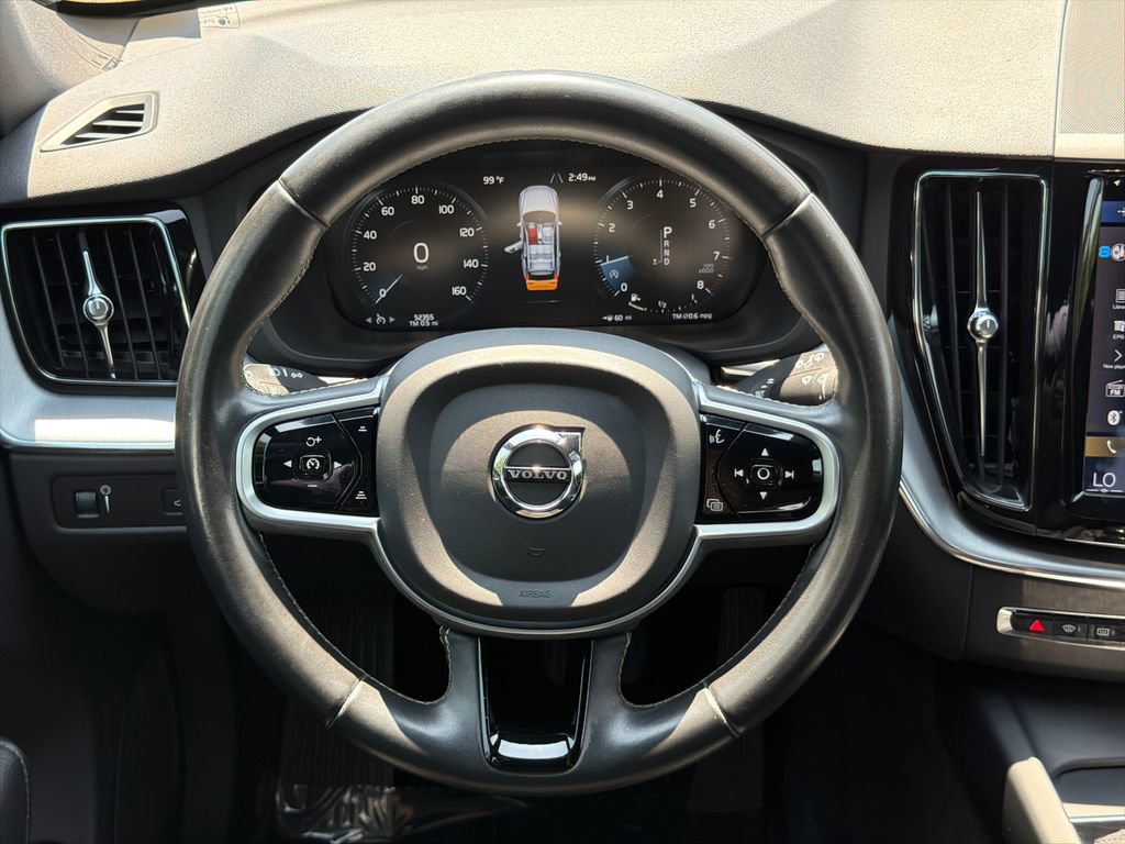 Used 2020 Volvo XC60 T6 Momentum AWD/4WD image 24