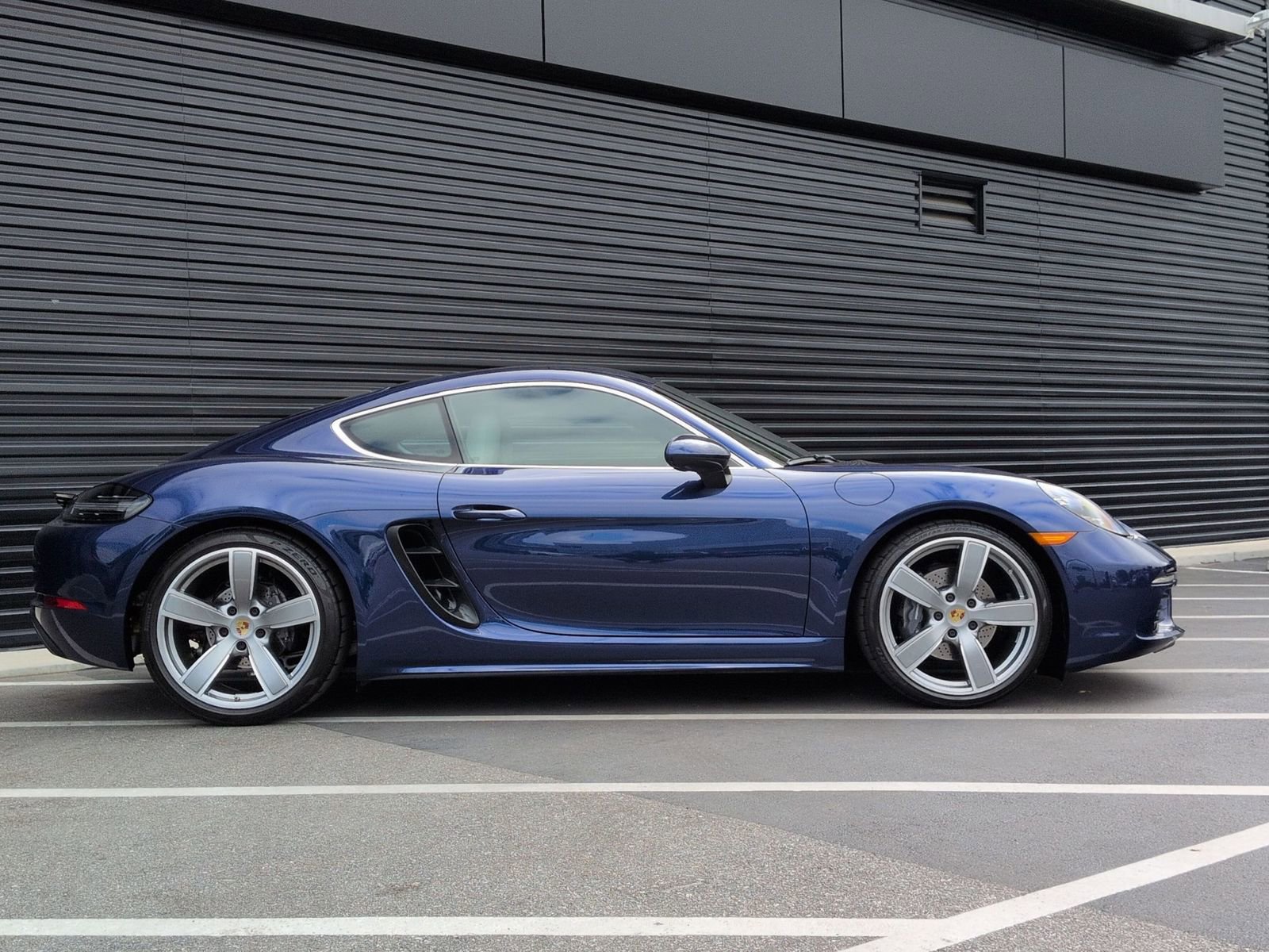 Certified 2025 Porsche 718 Cayman image 8