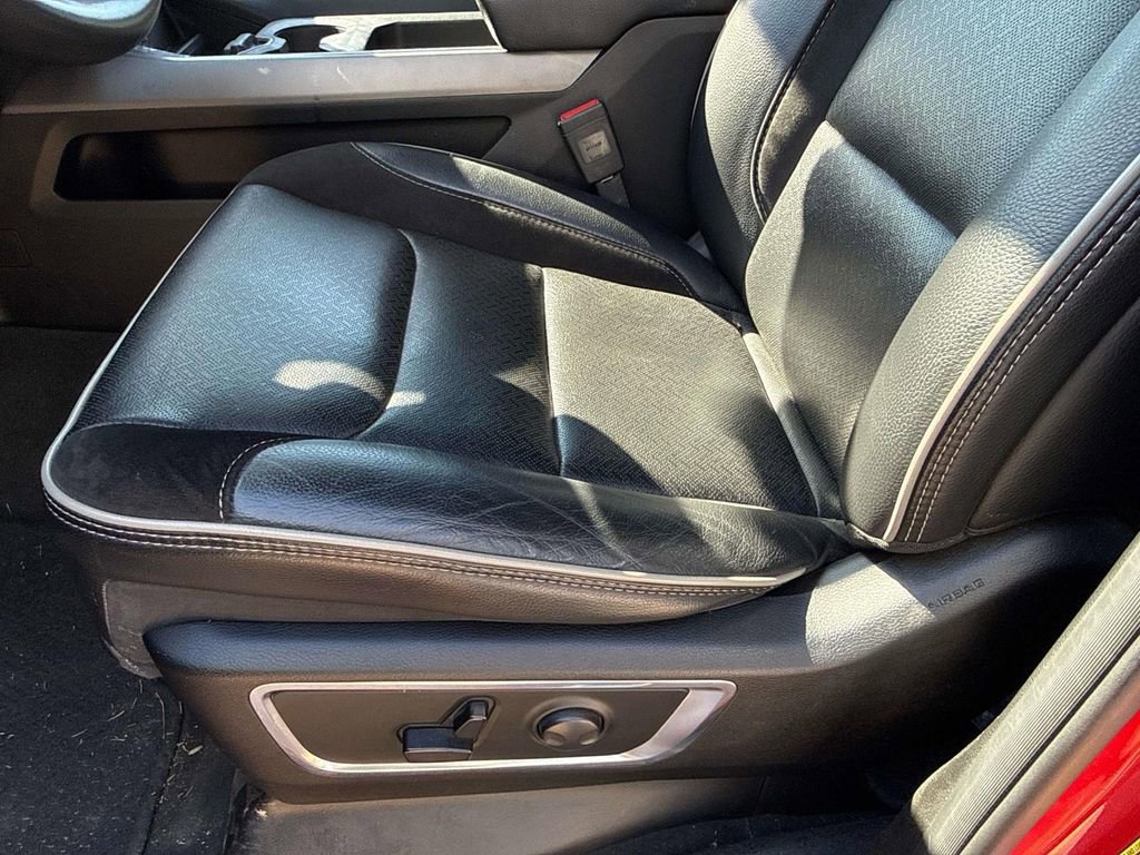 Used 2024 RAM 1500 Laramie image 13