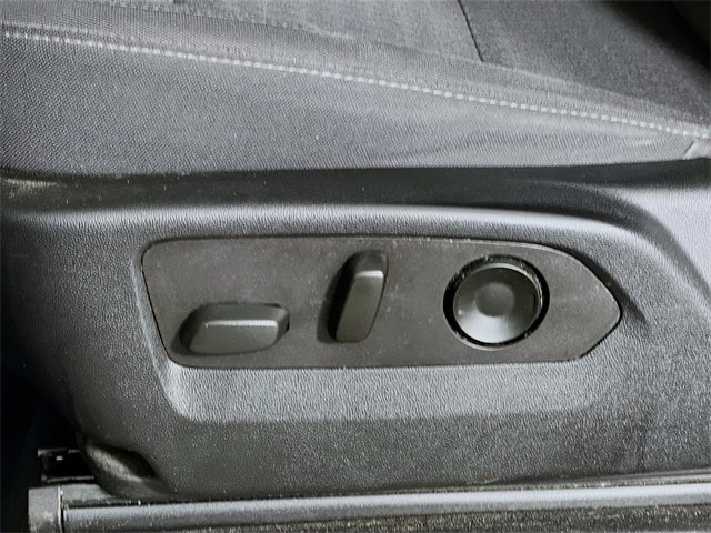 Used 2022 GMC Yukon SLE w/ Gmc Pro Safety Plus Package image 11