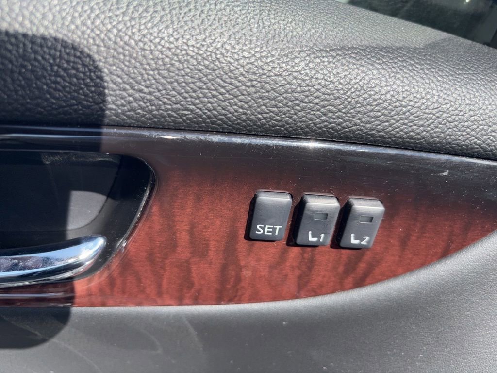 Used 2017 INFINITI QX50 AWD w/ Premium Package image 19