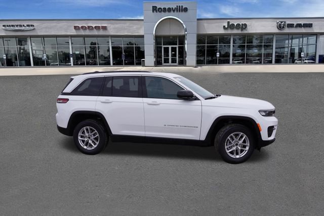 New 2025 Jeep Grand Cherokee Laredo X w/ Luxury Tech Group I image 2