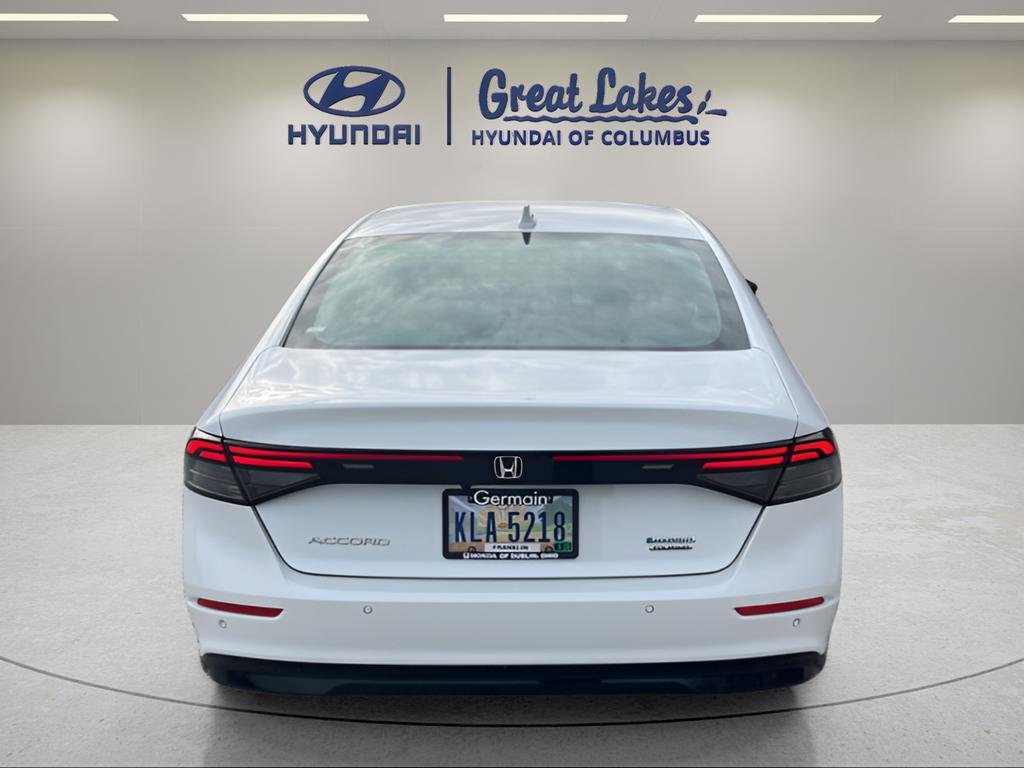 Used 2024 Honda Accord Touring image 4