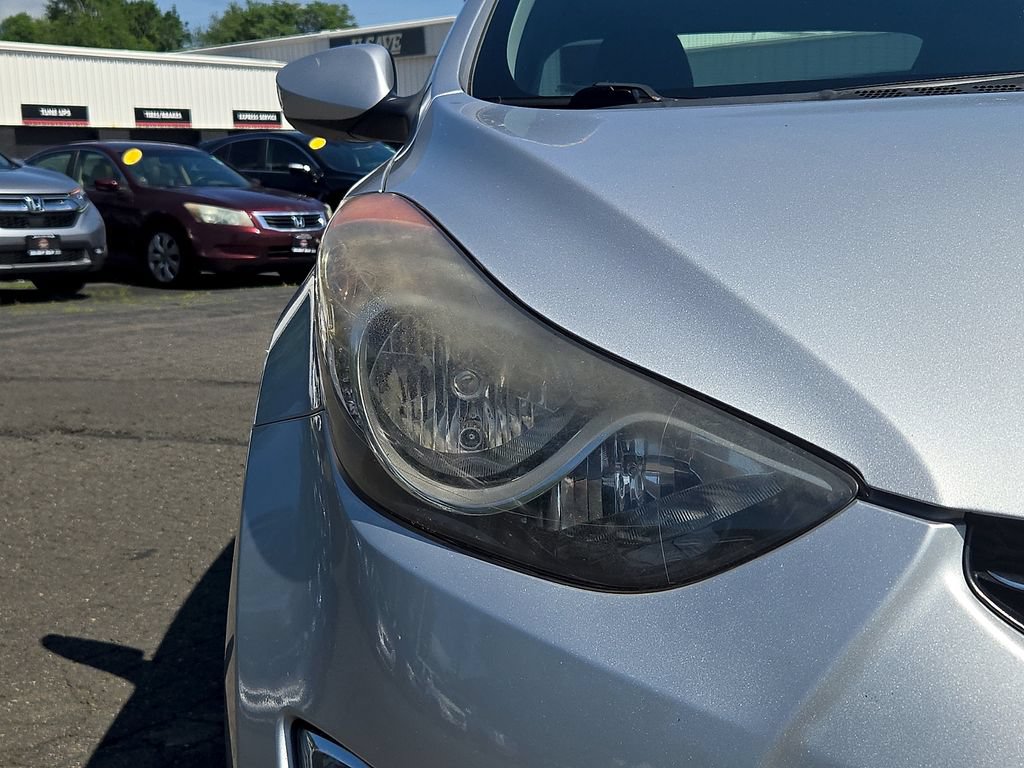 Used 2013 Hyundai Elantra GLS w/ Preferred Pkg FWD image 13