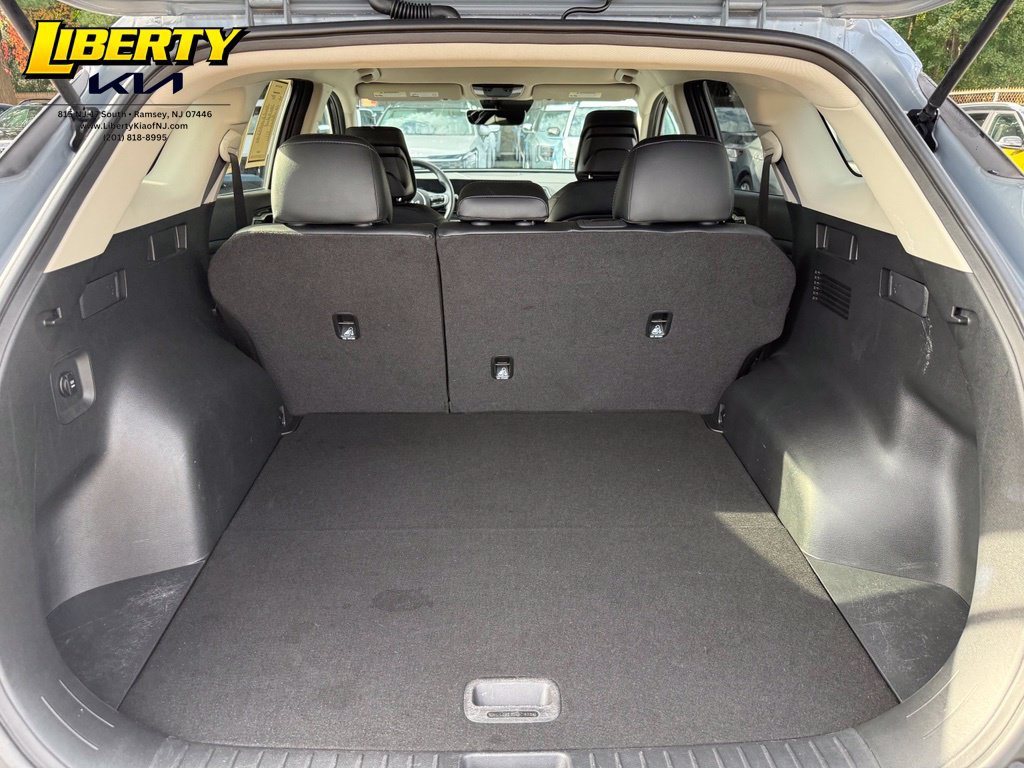 Used 2024 Kia Sportage EX AWD/4WD image 11