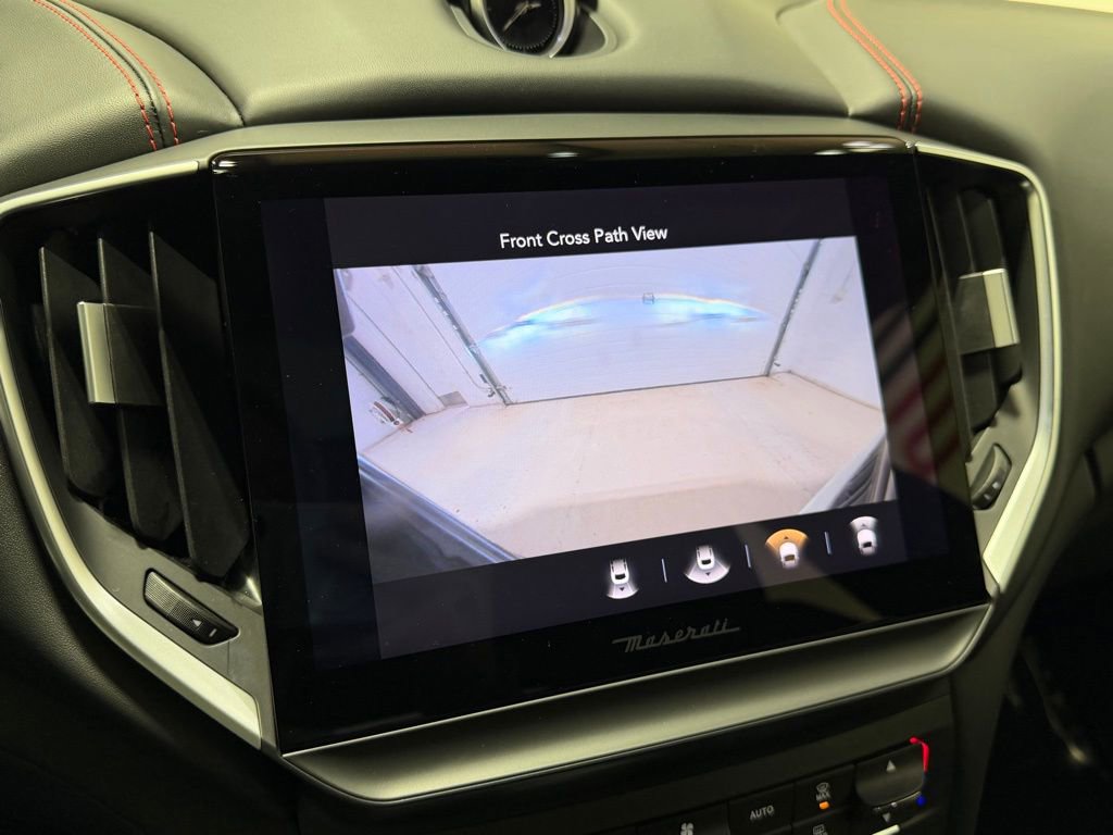 Used 2023 Maserati Ghibli Trofeo image 36