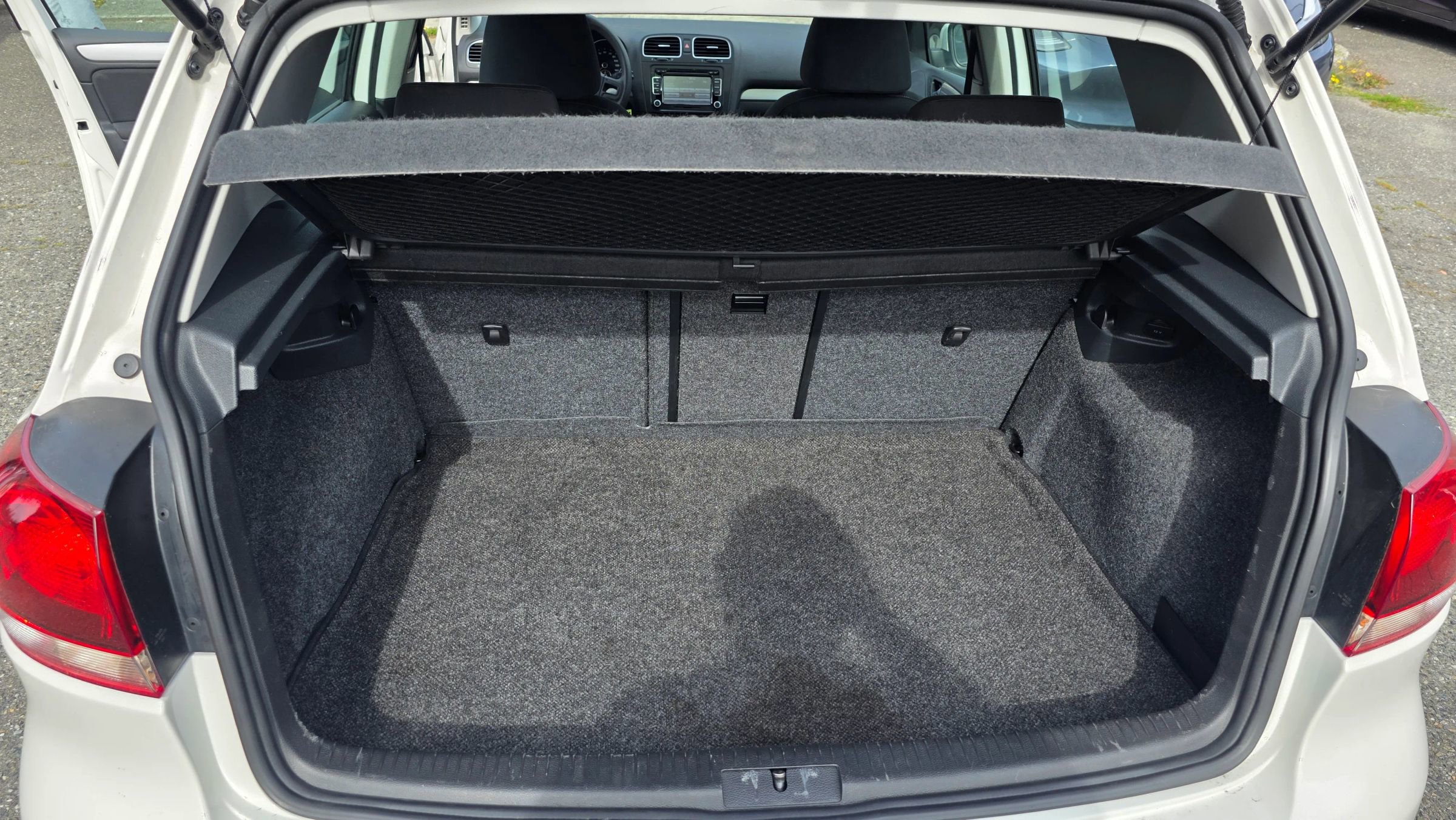 Used 2012 Volkswagen Golf 4-Door image 20