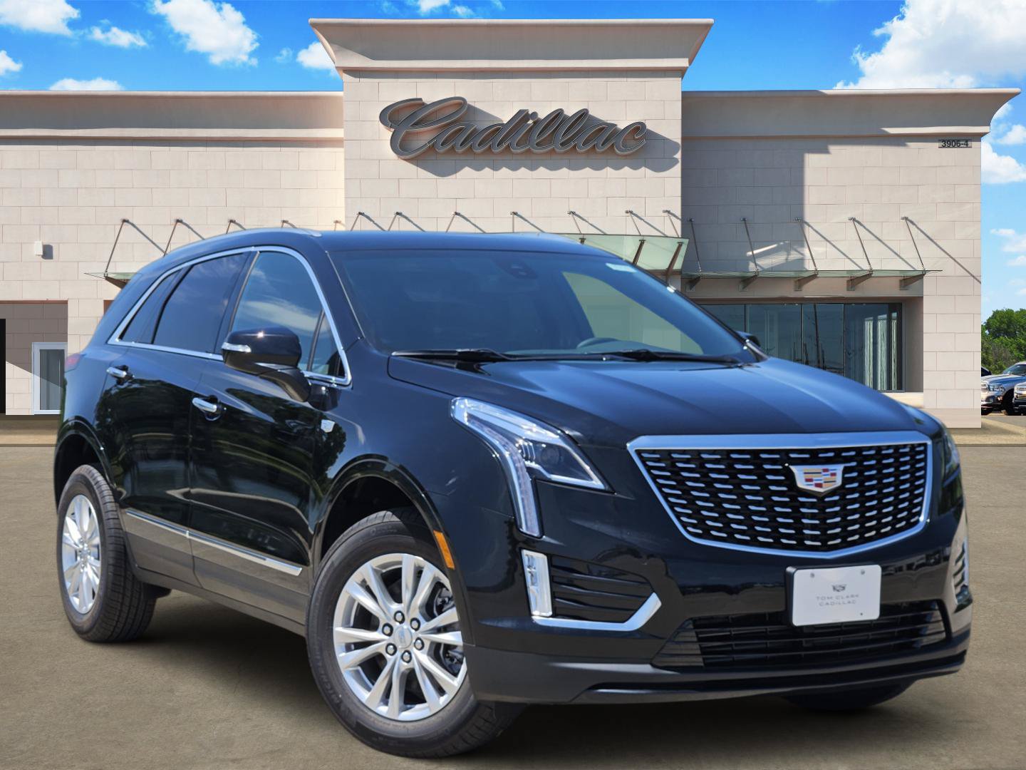 New 2026 Cadillac XT5 Luxury FWD image 1