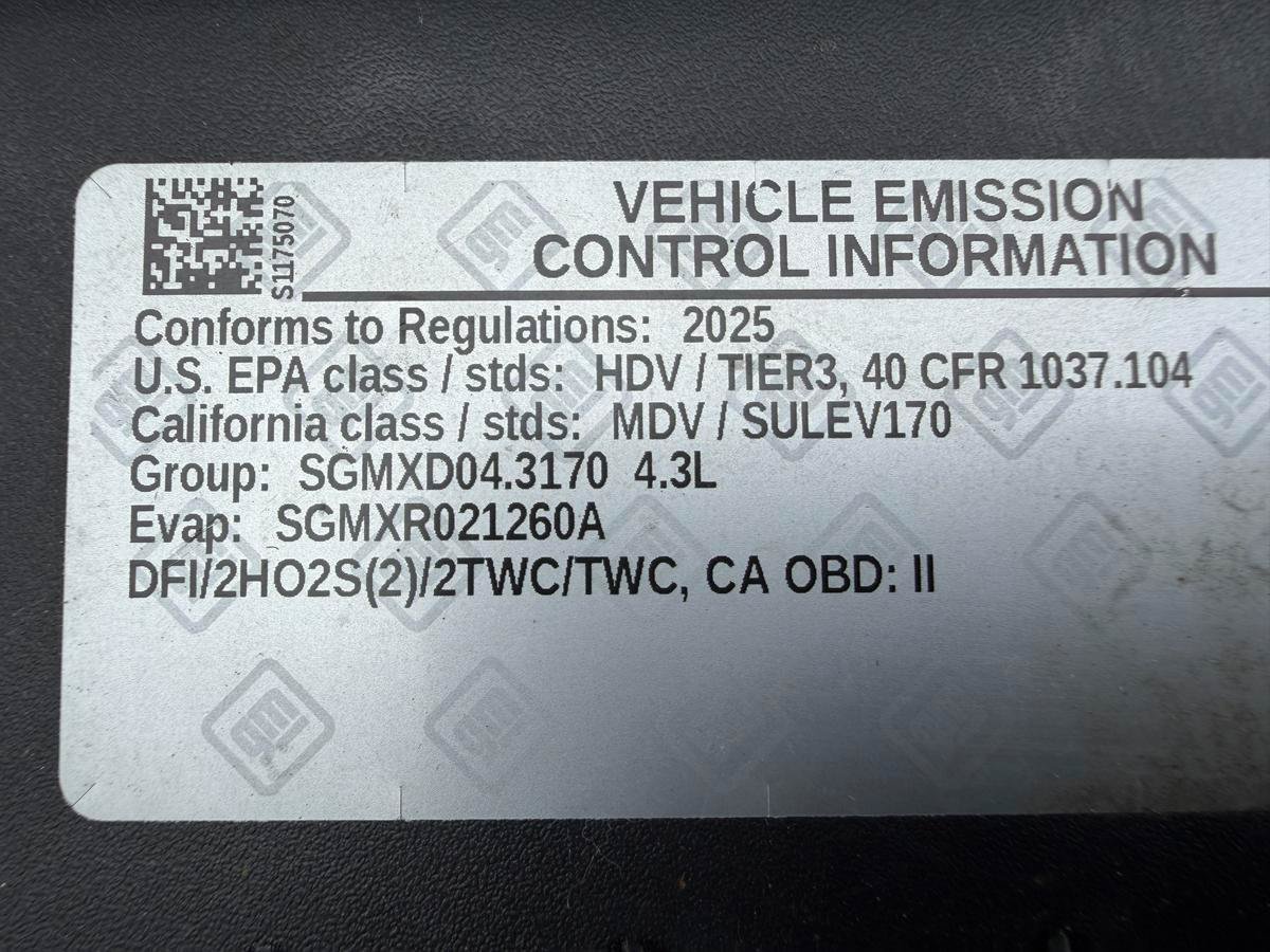 Used 2025 GMC Savana 2500 w/ Driver Convenience Package RWD image 22
