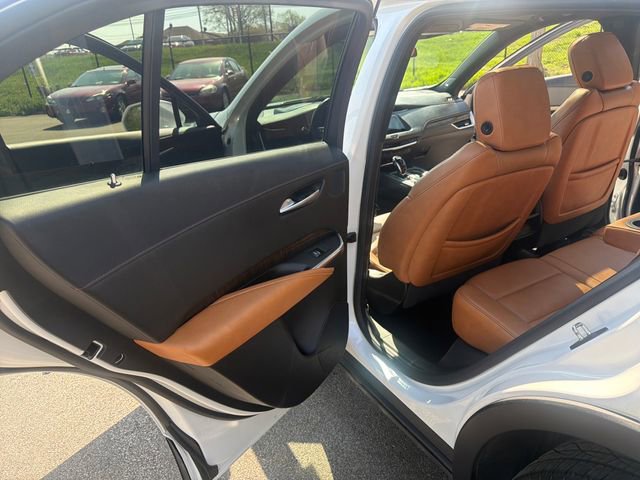 Used 2020 Cadillac XT4 Premium Luxury AWD/4WD image 24