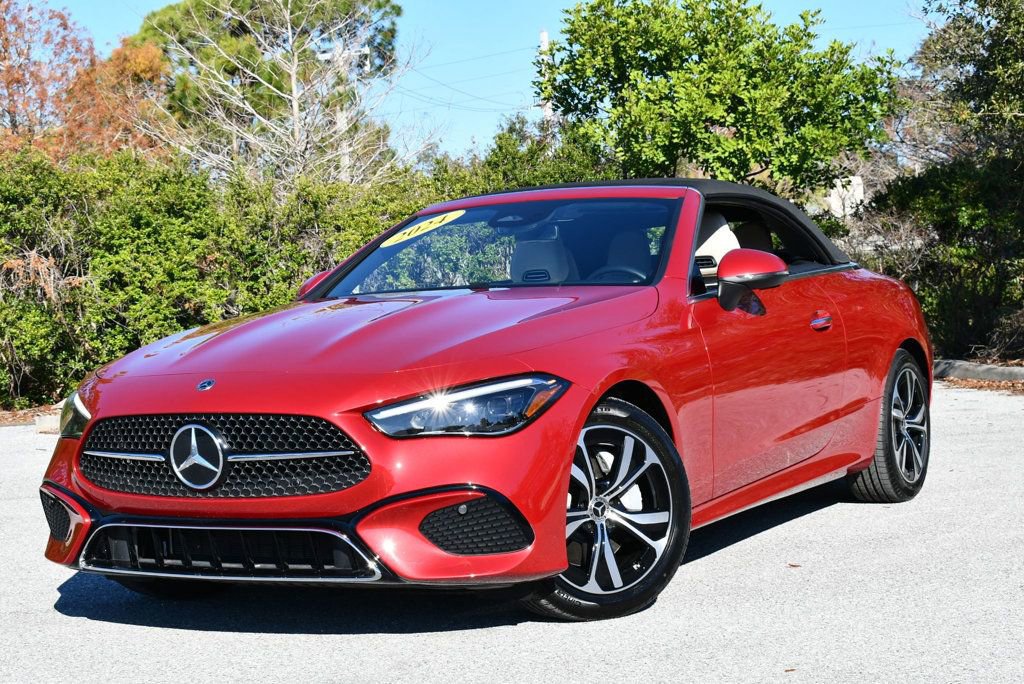 Used 2024 Mercedes-Benz CLE 300 4MATIC Cabriolet image 26