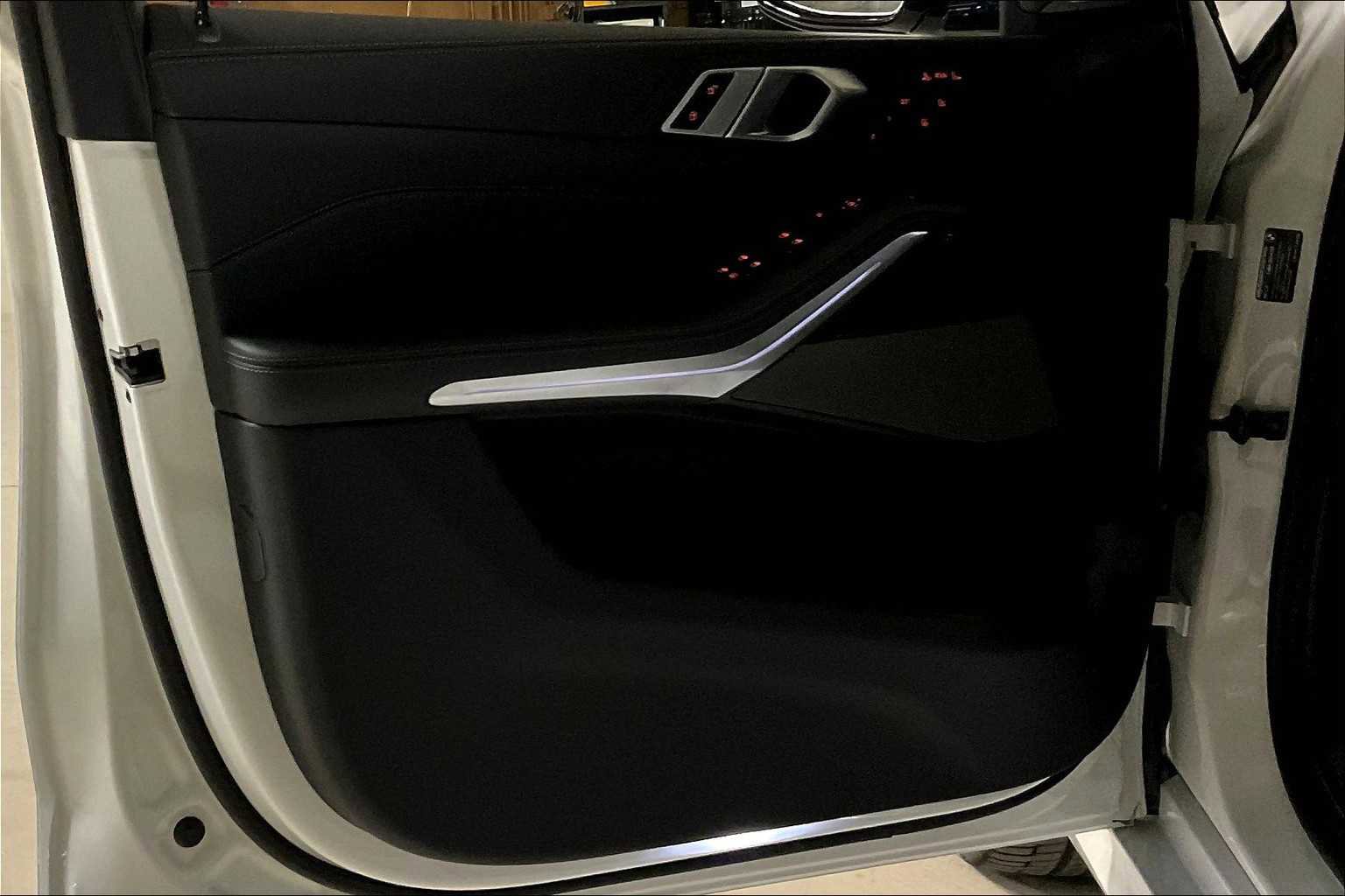 New 2026 BMW X7 M60i image 10