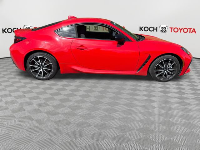 Certified 2024 Toyota GR86 RWD image 9