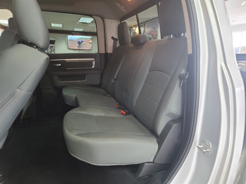 Used 2016 RAM 1500 Classic SLT w/ SLT Plus D←cor Group AWD/4WD image 12