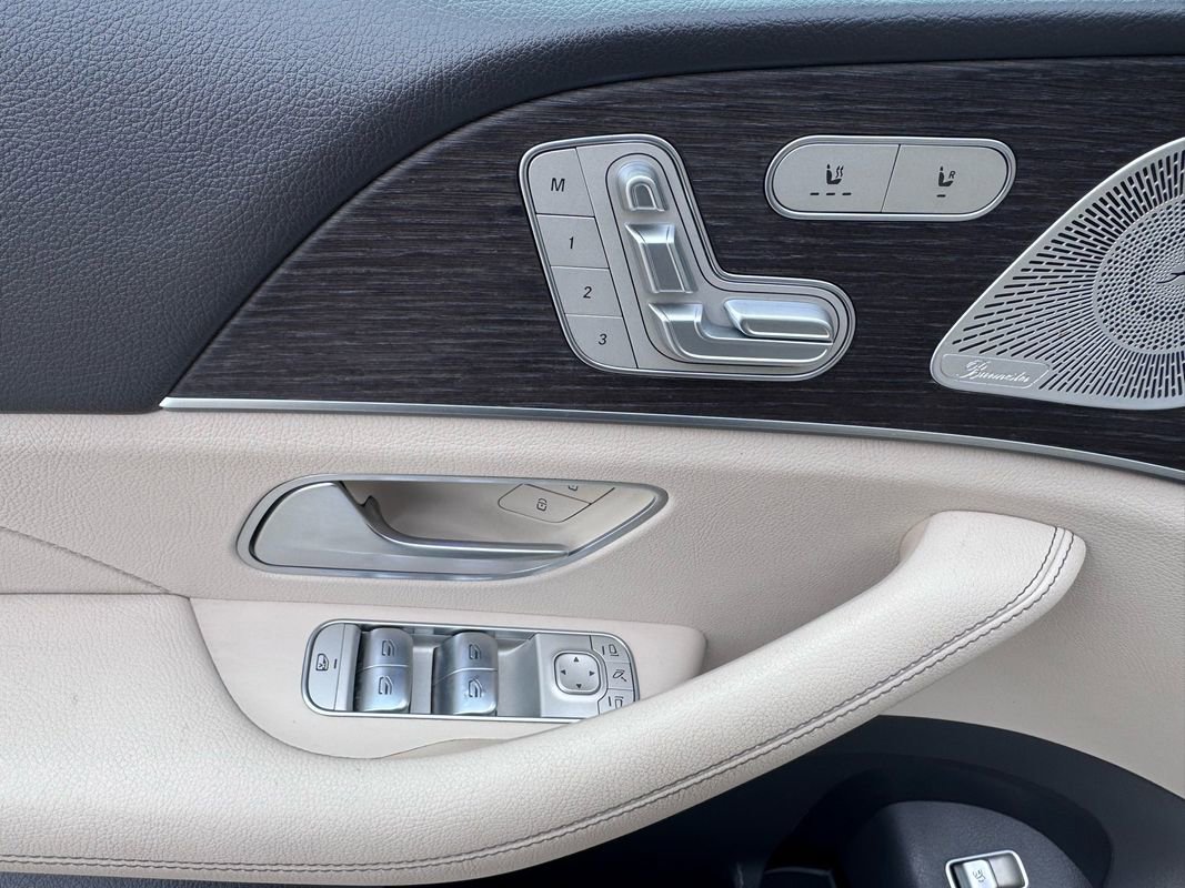Used 2020 Mercedes-Benz GLS 450 4MATIC image 10