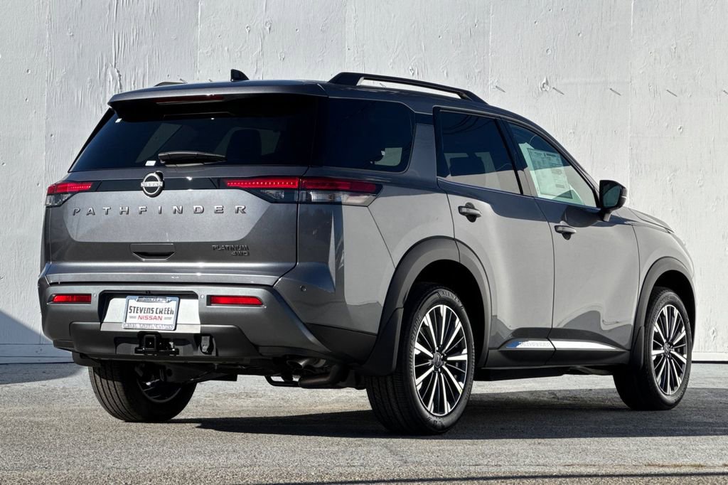 New 2026 Nissan Pathfinder Platinum image 4