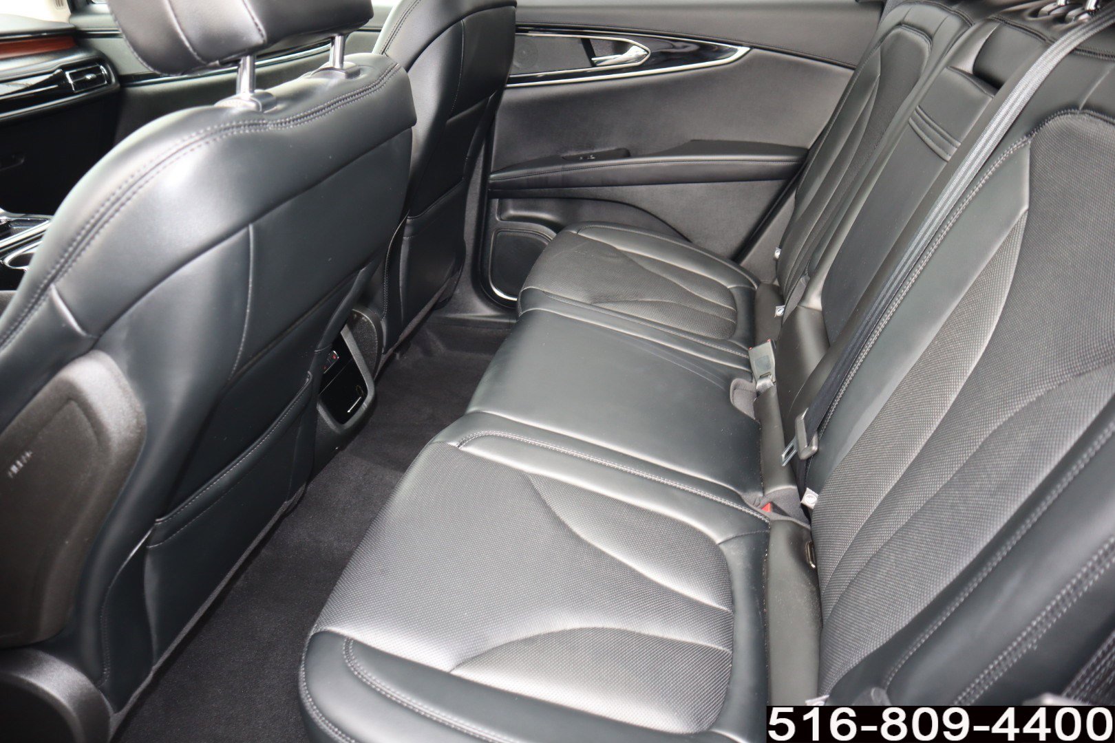 Used 2023 Lincoln Nautilus Reserve image 17