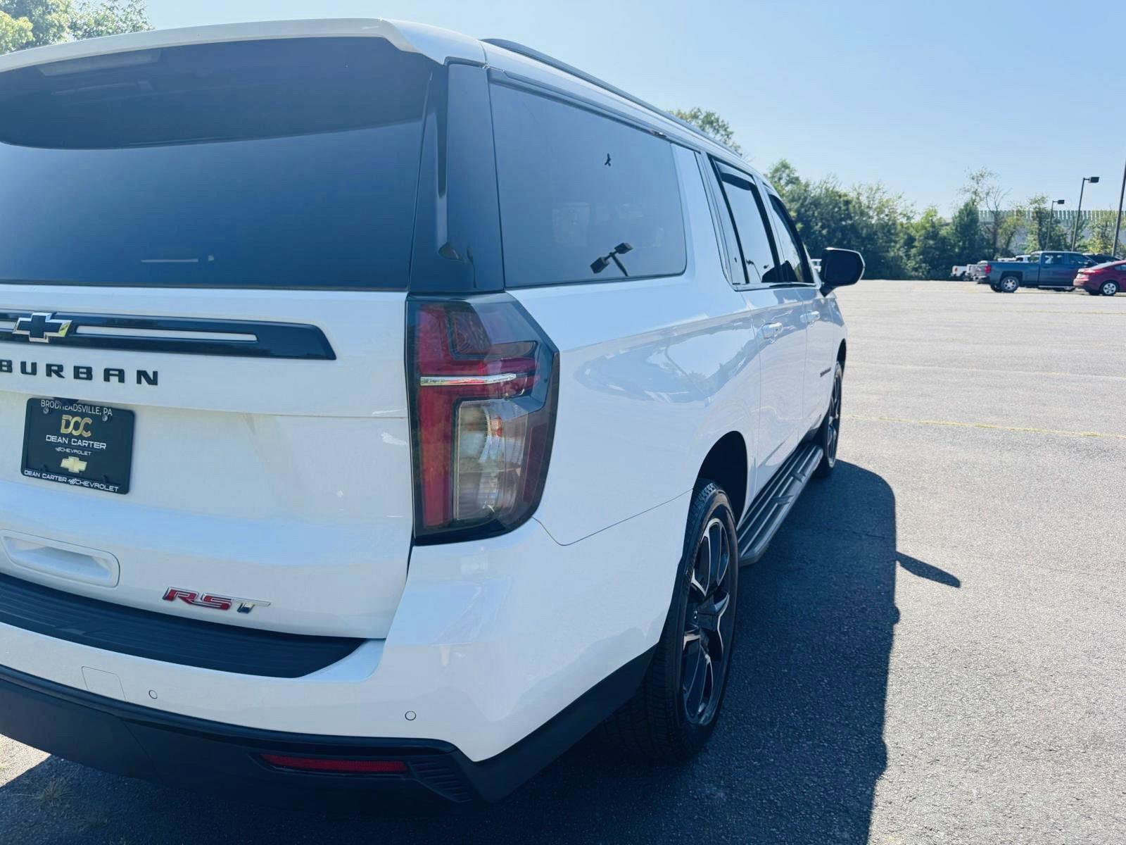 Used 2023 Chevrolet Suburban RST image 17