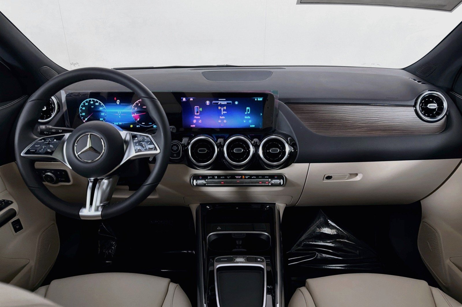 New 2026 Mercedes-Benz GLA 250 image 4