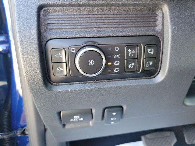 New 2026 Ford F250 Lariat w/ Black Appearance Package image 10