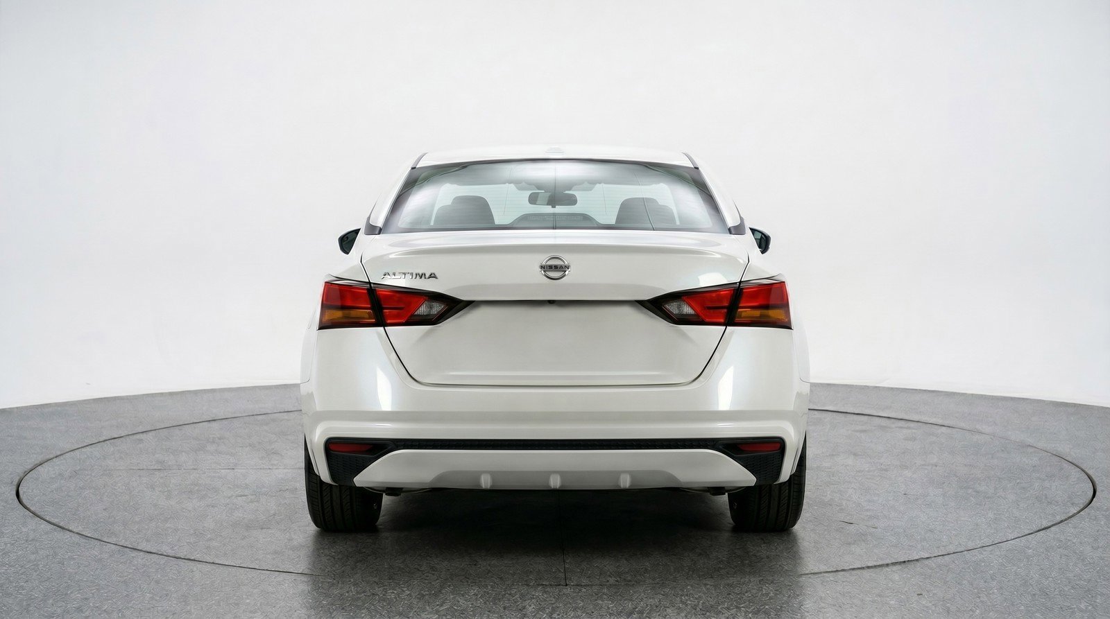 Used 2025 Nissan Altima 2.5 SV FWD image 7