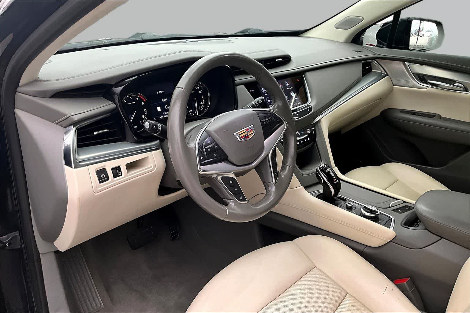 Used 2021 Cadillac XT5 Premium Luxury FWD image 18
