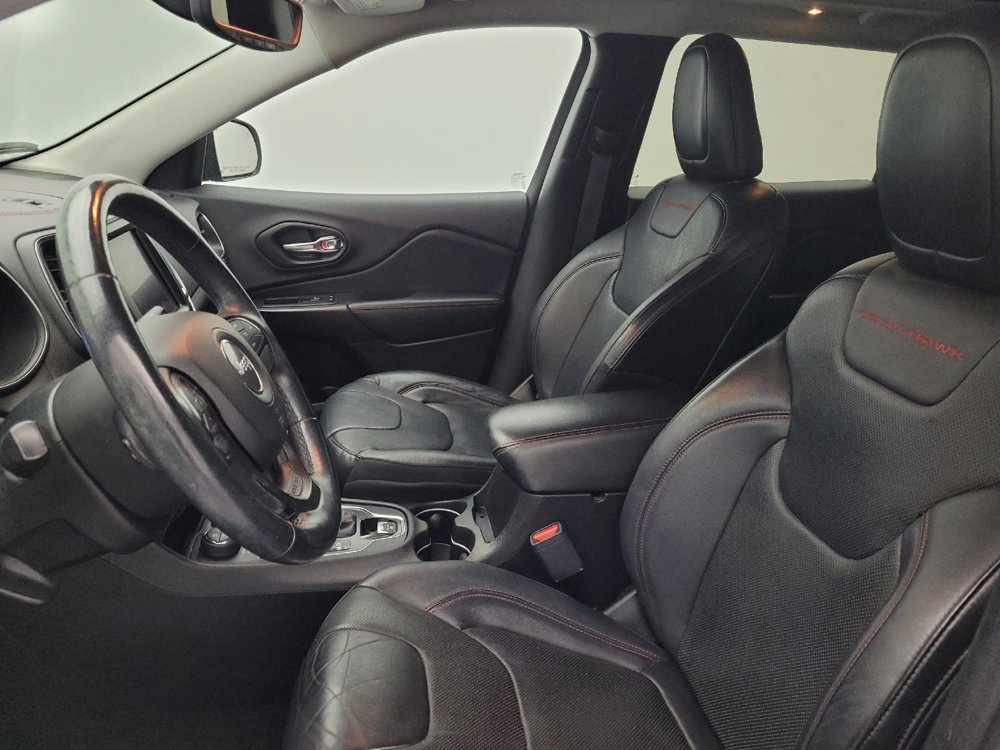 Used 2019 Jeep Cherokee Trailhawk AWD/4WD image 17