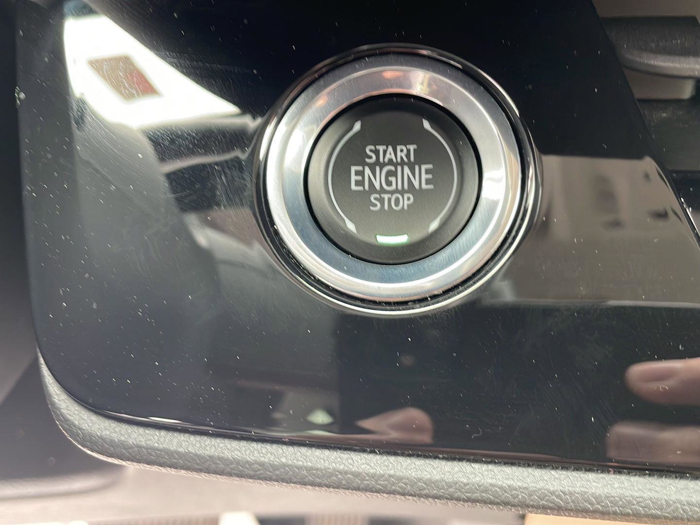 Used 2025 Buick Envision Preferred AWD/4WD image 22