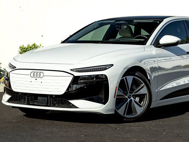 Used 2025 Audi A6 e-tron Premium Plus w/ Premium Plus RWD image 2