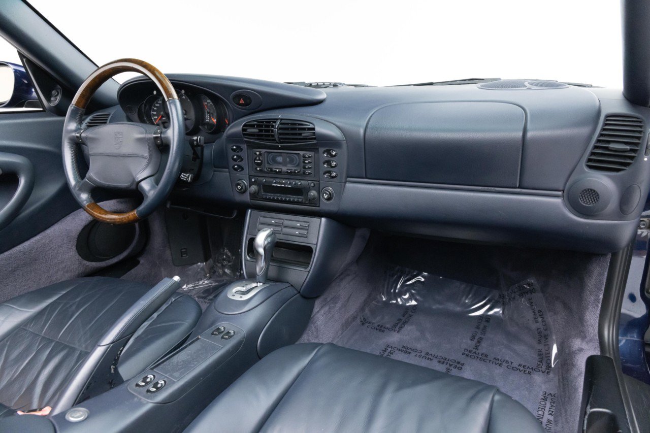 Used 2000 Porsche 911 Cabriolet image 2