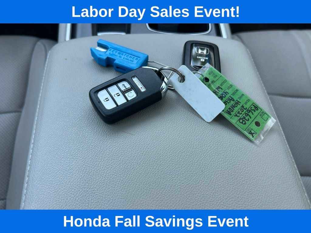 Used 2022 Honda Accord Touring image 16