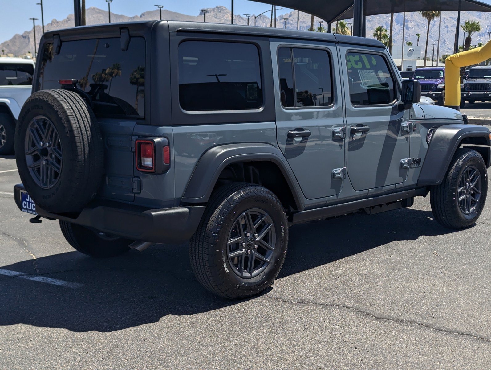 Used 2026 Jeep Wrangler Unlimited Sport AWD/4WD image 2