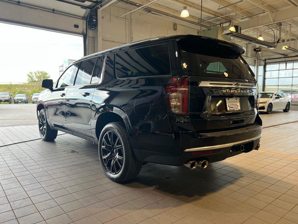 Used 2023 Chevrolet Suburban High Country AWD/4WD image 7