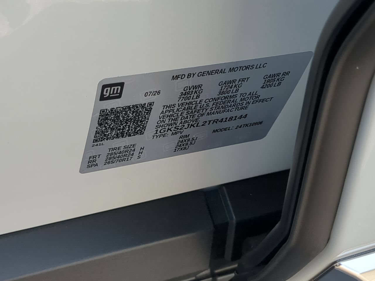 Used 2026 GMC Yukon XL Denali w/ Denali Reserve Package AWD/4WD image 35