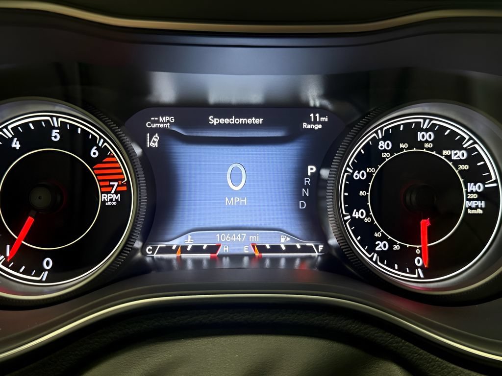 Used 2020 Jeep Cherokee Limited w/ Technology Group FWD image 22