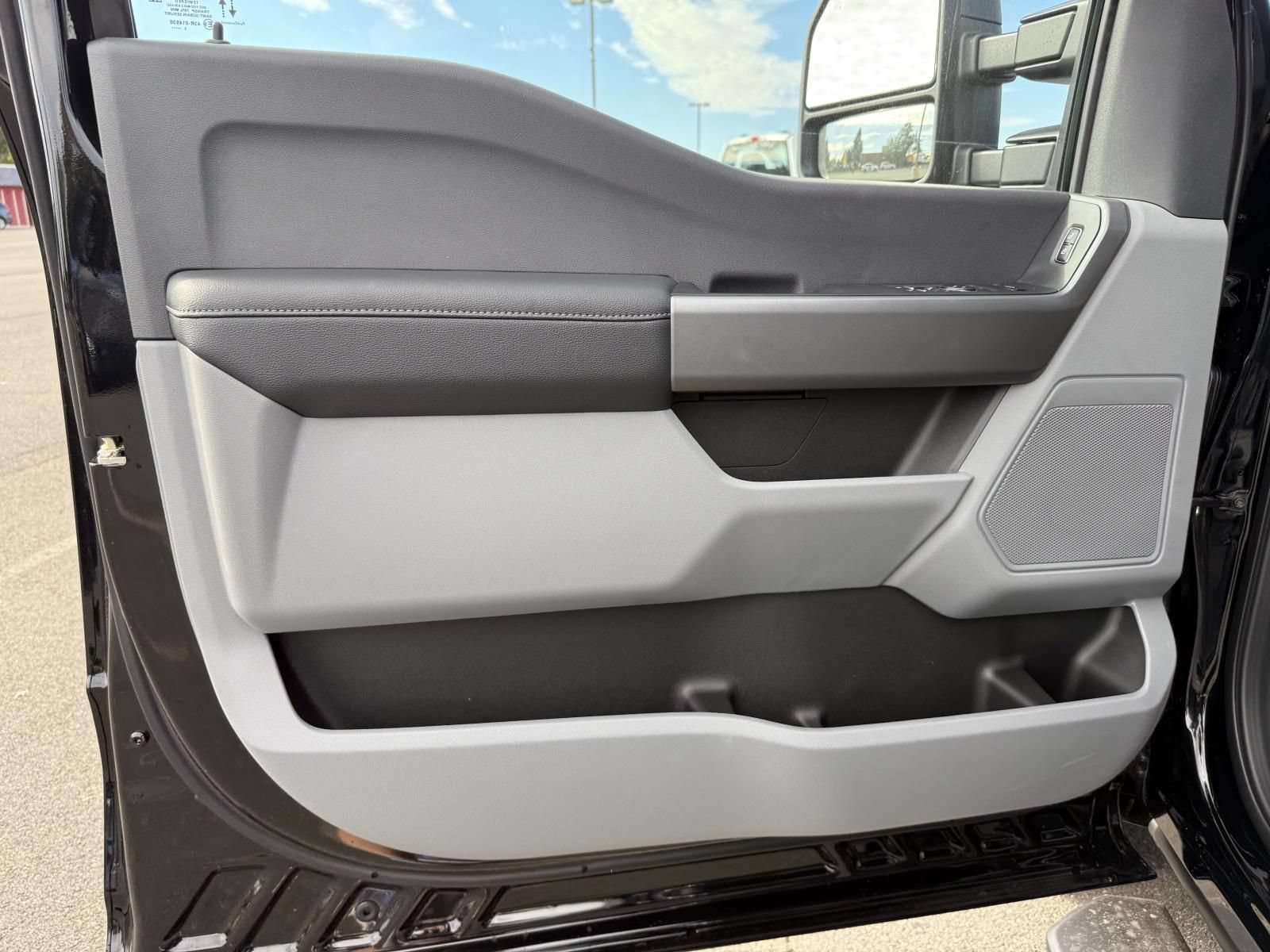 New 2026 Ford F350 XLT RWD image 8