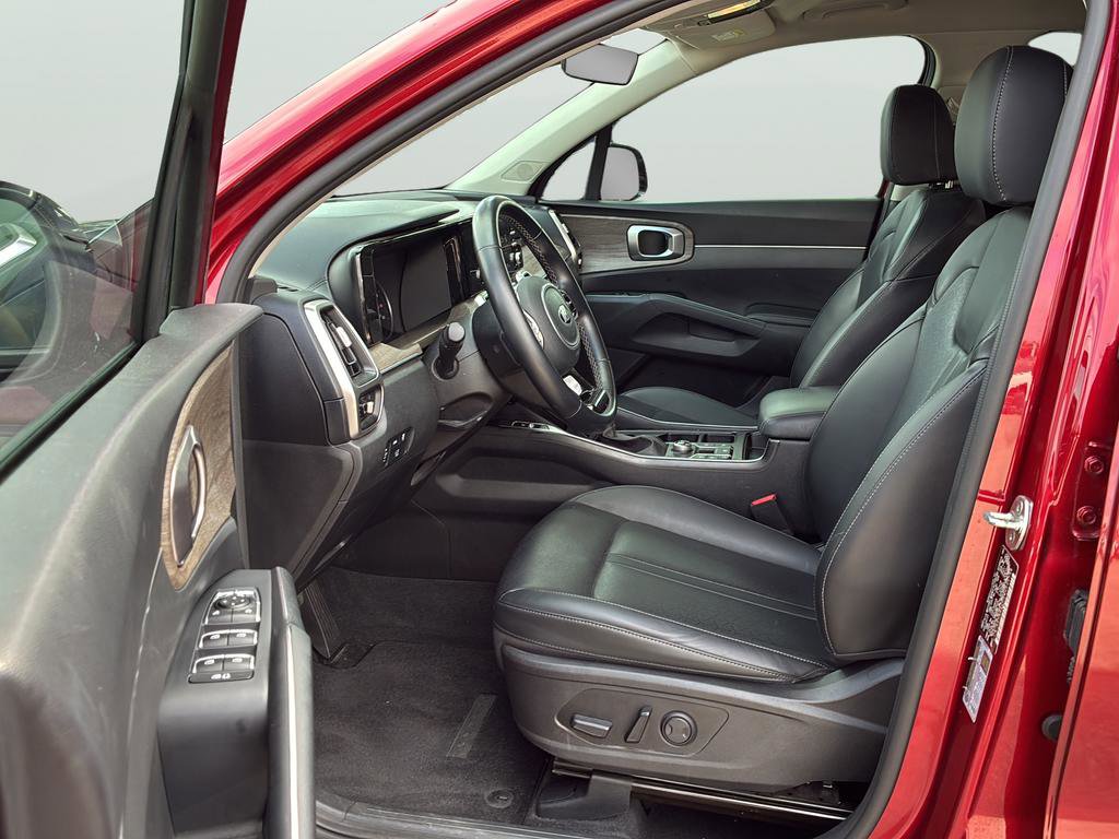 Used 2021 Kia Sorento EX FWD image 13