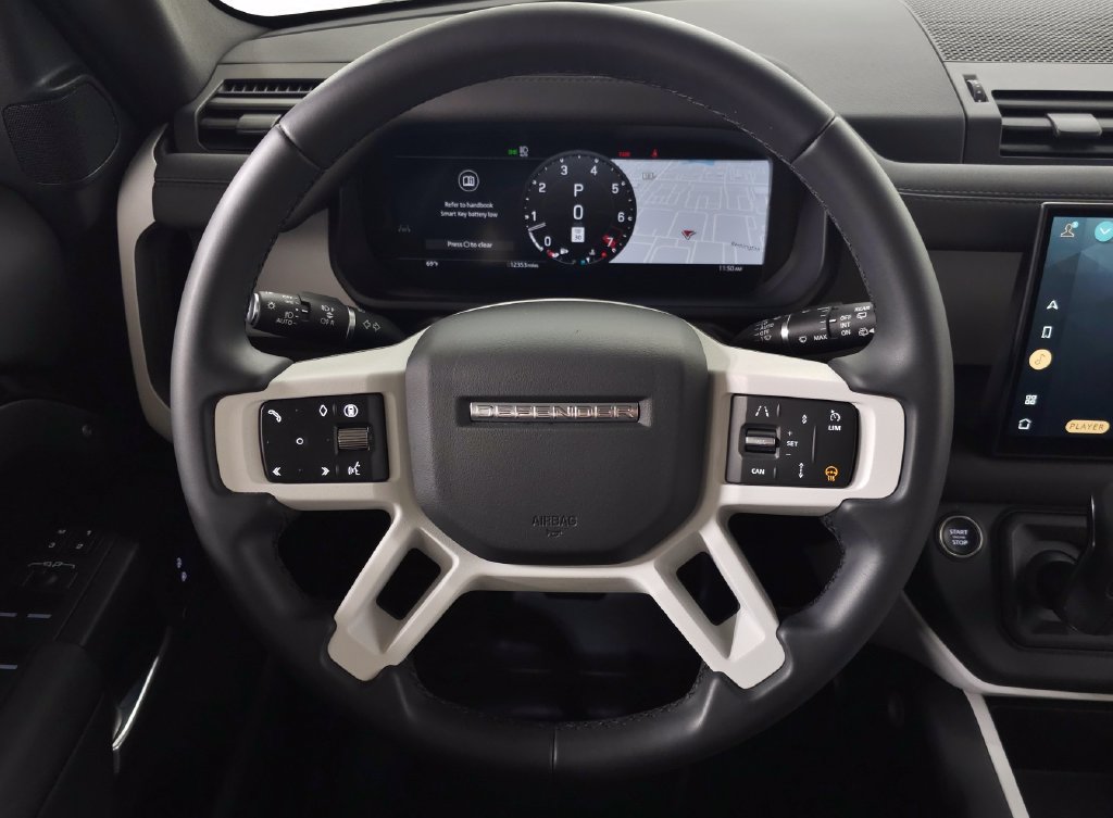 Certified 2025 Land Rover Defender 110 S AWD/4WD image 18