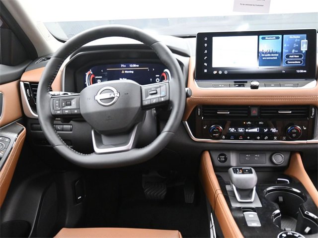 New 2026 Nissan Rogue Platinum image 11