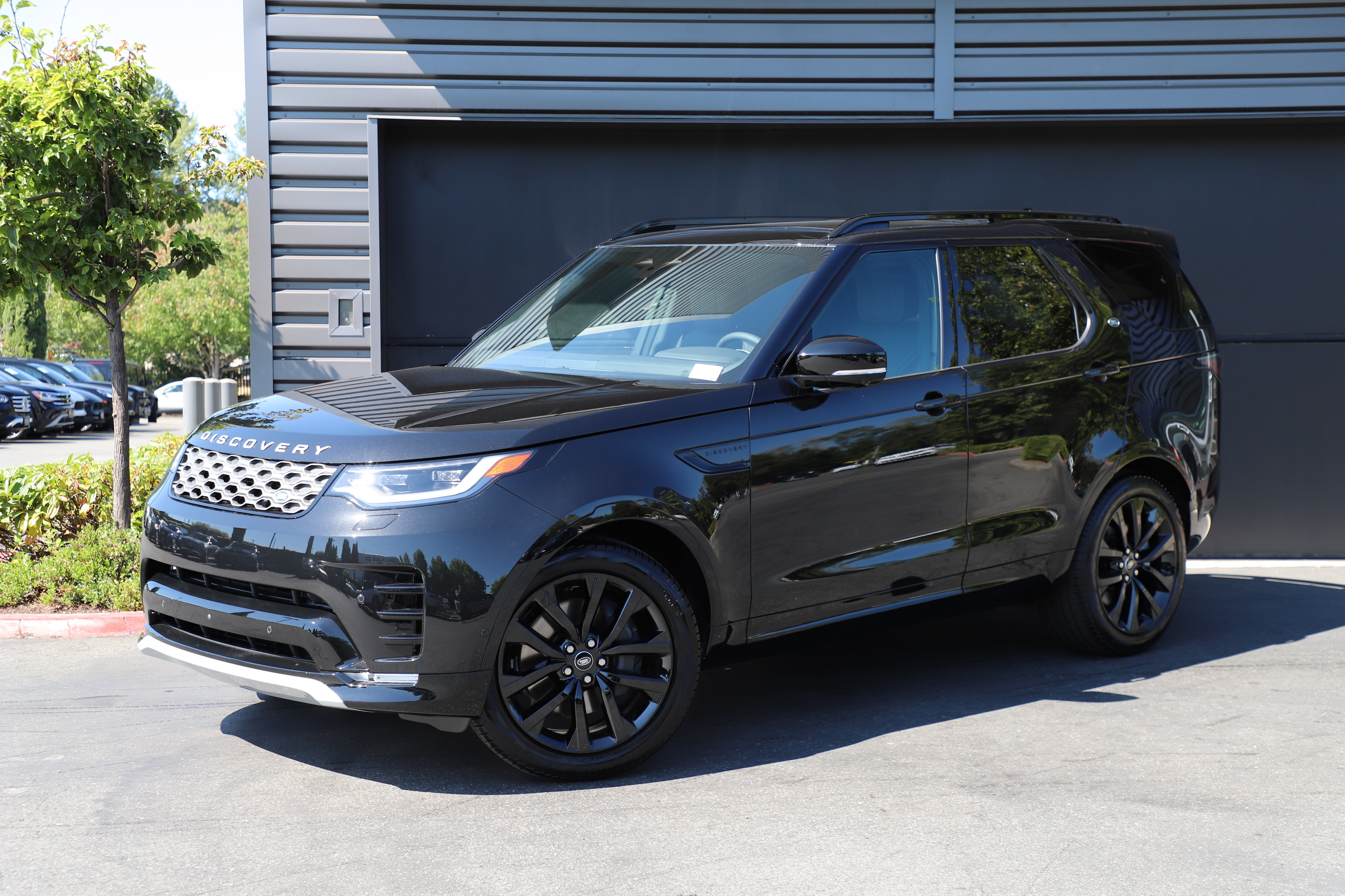 New 2026 Land Rover Discovery Limited Edition